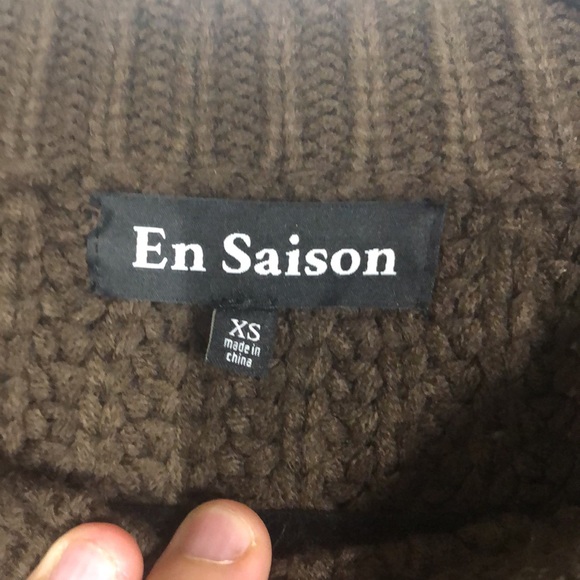 Chocolate color En Saison sweater with oversized sleeves - Picture 3 of 5